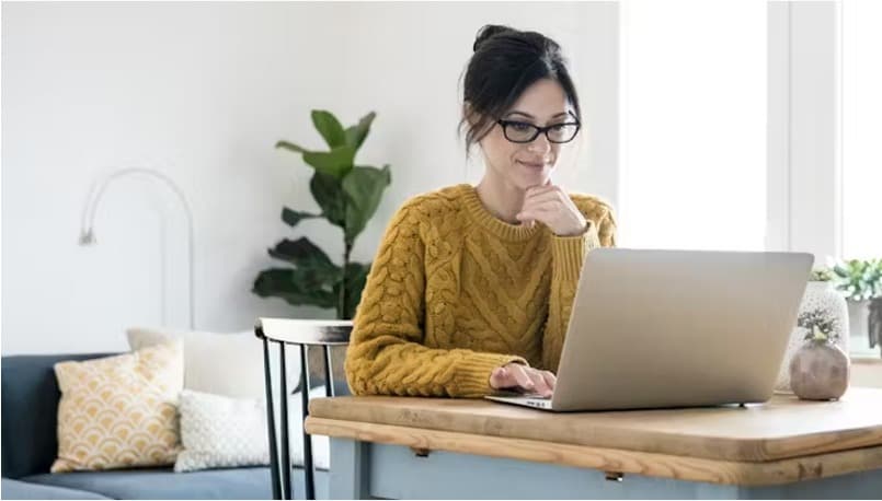 Students working on data science and AI projects in modern labs